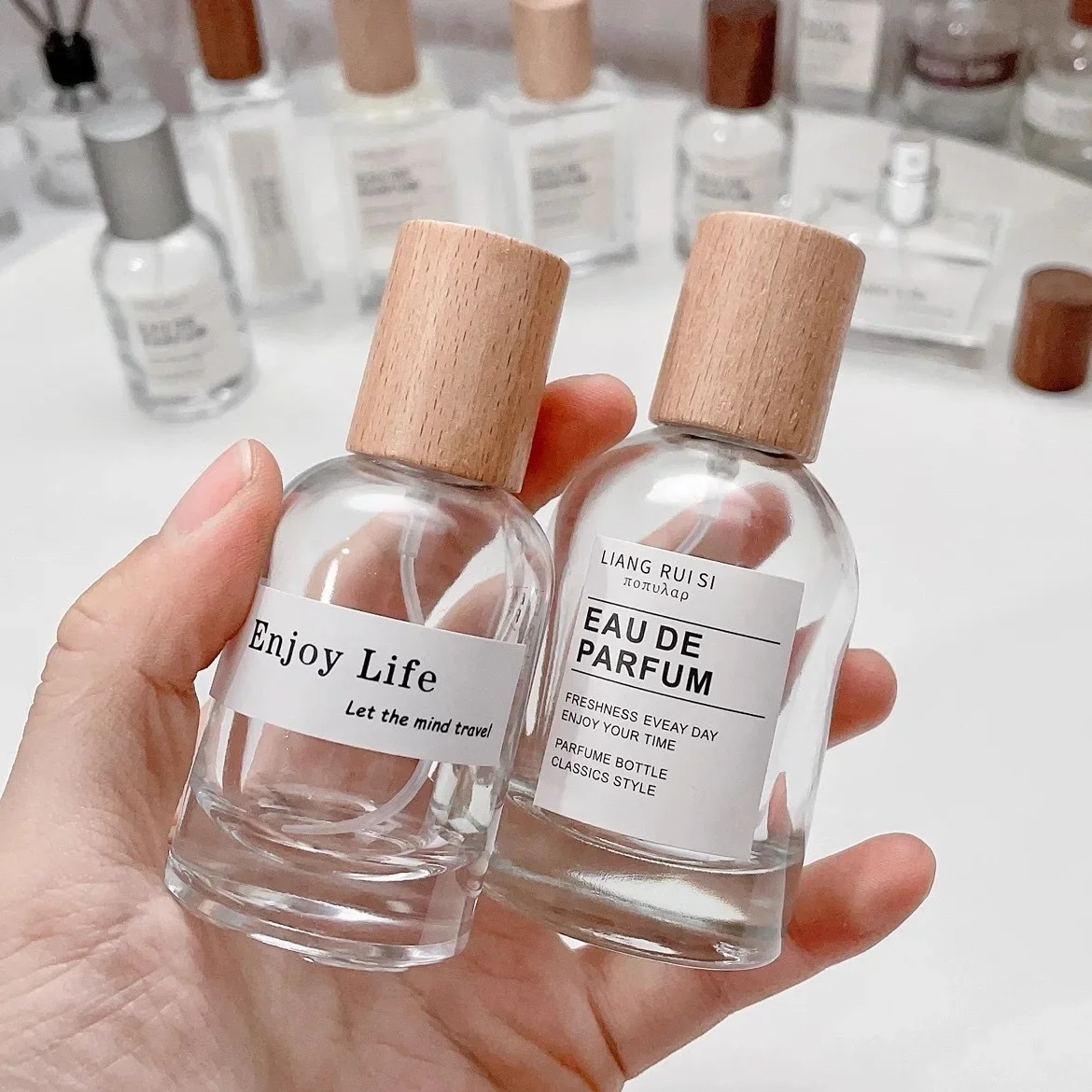 Perfume Fragrance World Qahwa - 30/50 ミリリットルガラス香水瓶スプレーボトル木製キャップファインミストサブボトルディスペンサーアトマイザー旅行必須化粧品容器
