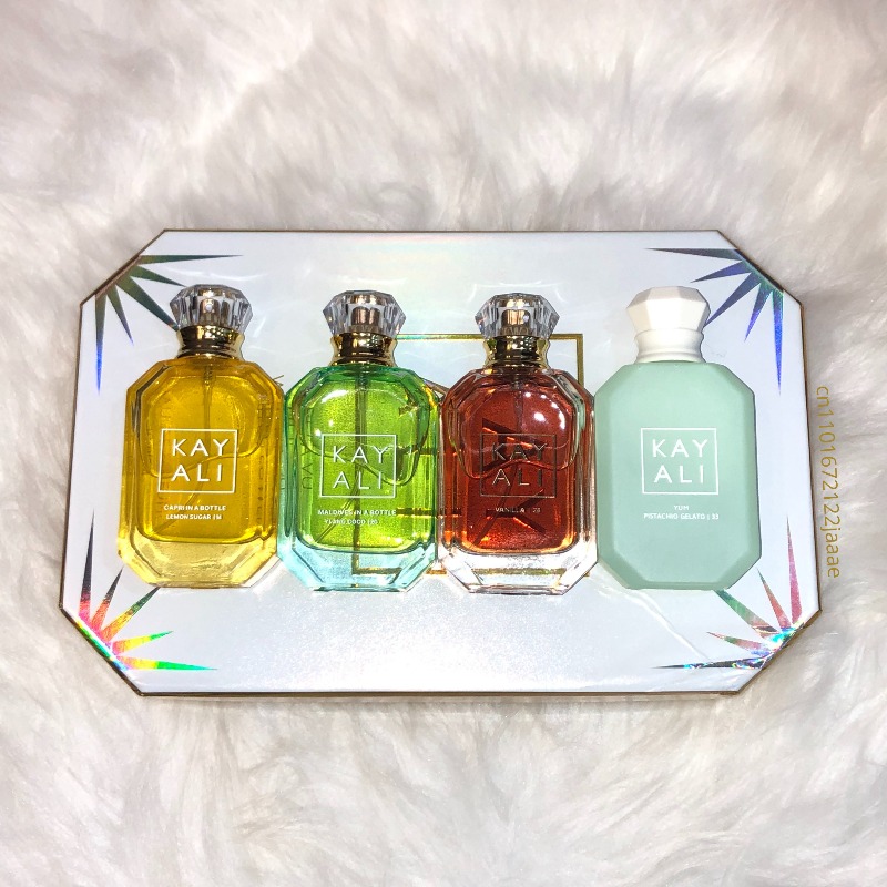 カヤリ パフュームセット 30ml*4 長持ちするラグジュア - The Collection Perfume Fragrance のレビューと価格