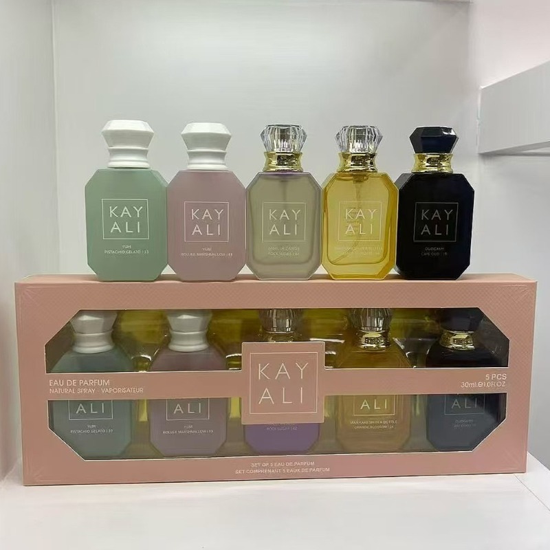 30ml x5 KAYALI ユニセックス香水ギフトセット  - The Collection Perfume Fragrance のレビューと価格