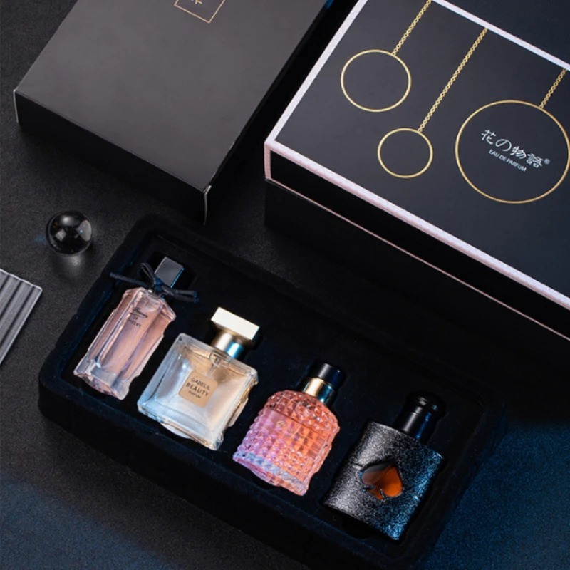 女性用香水ギフトセット 4本入り 長持ちするフローラルウッデ - The Collection Perfume Fragrance のレビューと価格